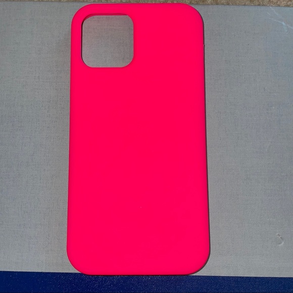 Fluorescent Pink iPhone 12 silicone case - Picture 1 of 1